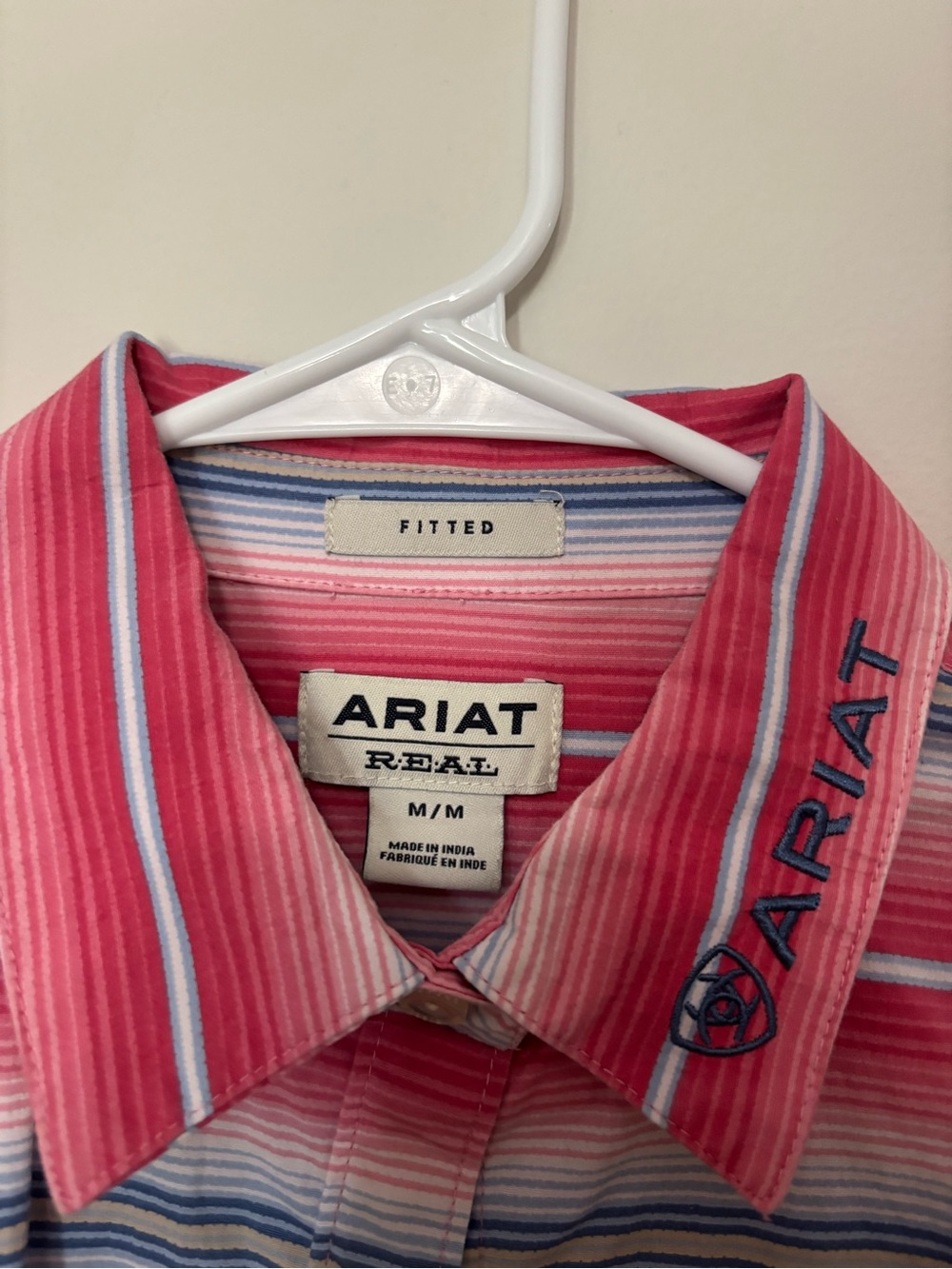 Ariat button down - Picture 2 of 3